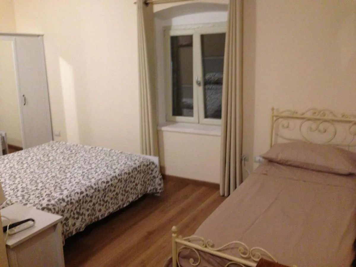 מונסרטו B&B Da Manu 0*,  איטליה